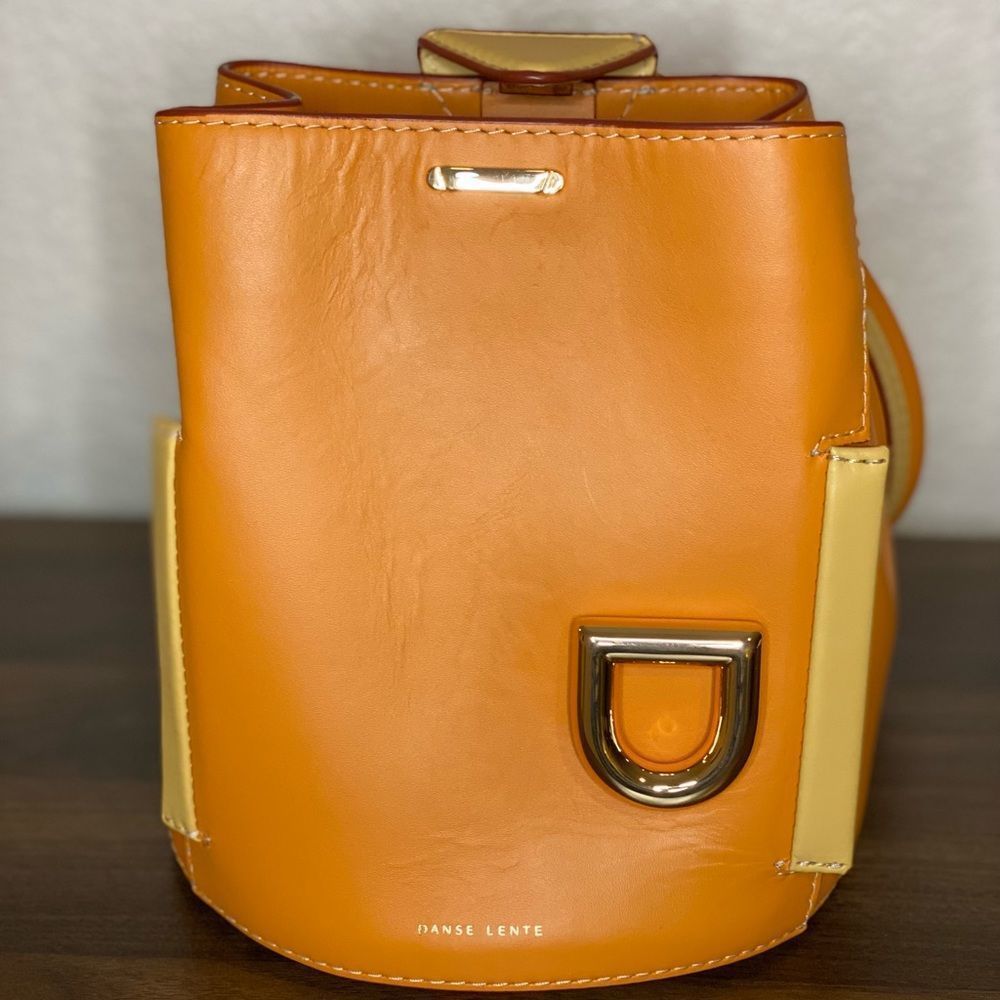 DANSE LENTE Leather Bucket Bag. London. - Picture 3 of 12